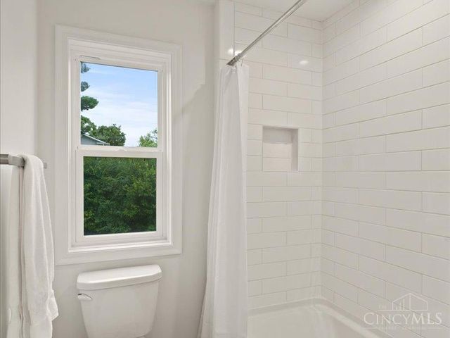1623 Dexter Avenue, Cincinnati, OH 45206