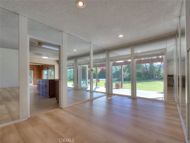 16612 Park Lane Circle, Los Angeles, CA 90049