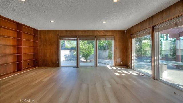 16612 Park Lane Circle, Los Angeles, CA 90049