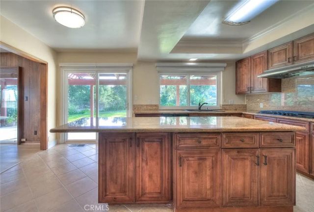 16612 Park Lane Circle, Los Angeles, CA 90049