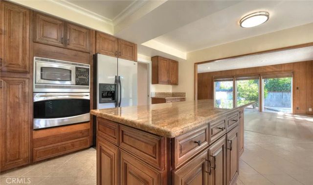 16612 Park Lane Circle, Los Angeles, CA 90049