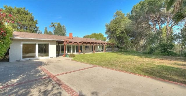 16612 Park Lane Circle, Los Angeles, CA 90049