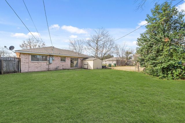 14415 Insley Street, Houston, TX 77045