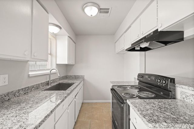 14415 Insley Street, Houston, TX 77045