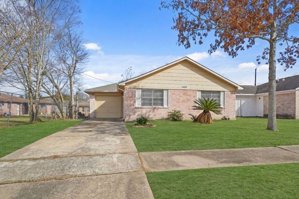14415 Insley Street, Houston, TX 77045