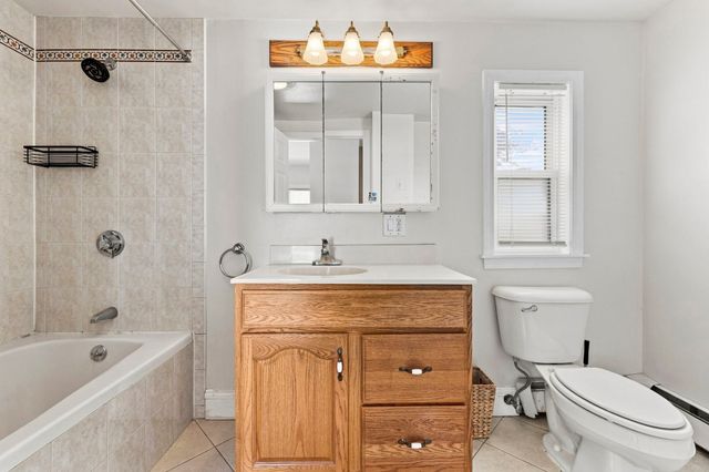 67 Old Harbor Street 3, Boston, MA 02127