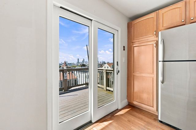67 Old Harbor Street 3, Boston, MA 02127