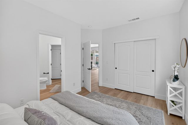 9475 Winding River Way, Elk Grove, CA 95624