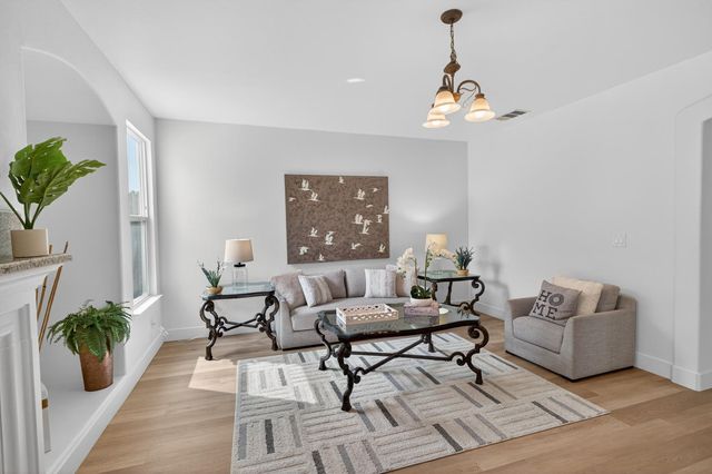 9475 Winding River Way, Elk Grove, CA 95624