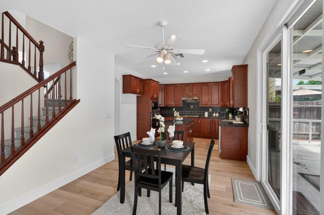 9475 Winding River Way, Elk Grove, CA 95624