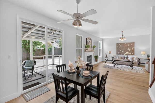 9475 Winding River Way, Elk Grove, CA 95624