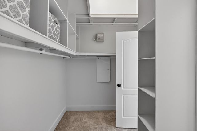 9475 Winding River Way, Elk Grove, CA 95624