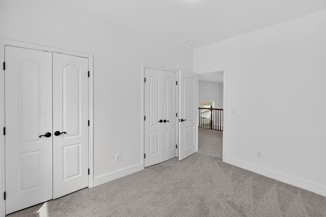 9475 Winding River Way, Elk Grove, CA 95624