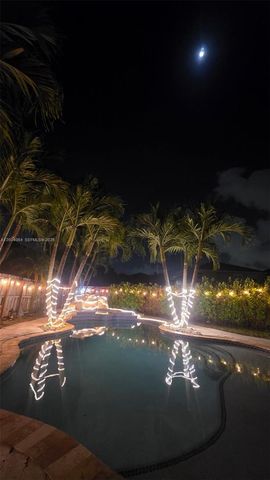 15465 SW 117th St, Miami, FL 33196