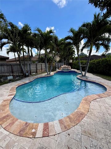 15465 SW 117th St, Miami, FL 33196