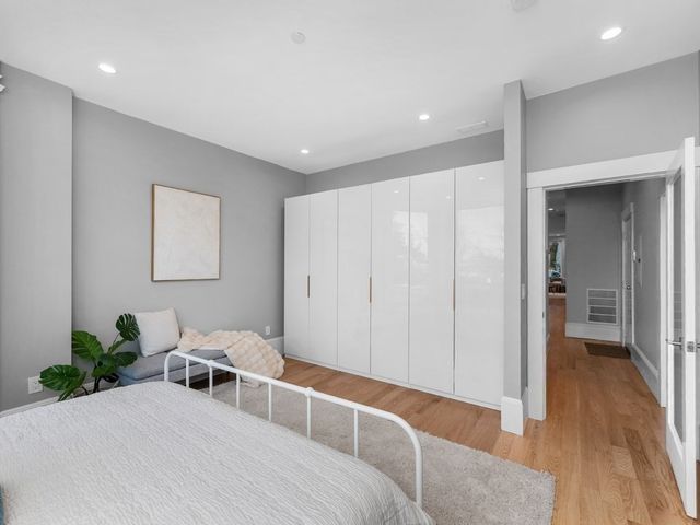 25 Bay State Rd 1, Boston, MA 02215