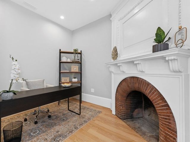 25 Bay State Rd 1, Boston, MA 02215