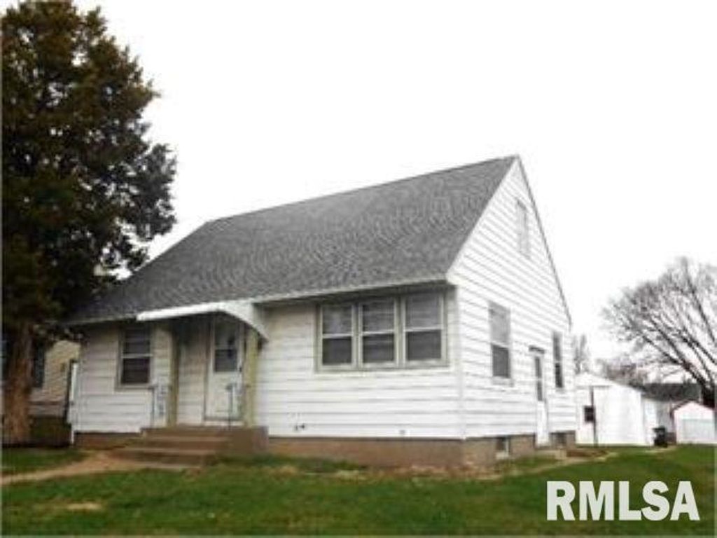 1548 W CENTRAL PARK Avenue, Davenport, IA 52804