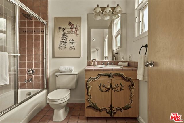 3780 Multiview Drive, Los Angeles, CA 90068