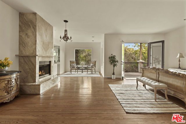 3780 Multiview Drive, Los Angeles, CA 90068