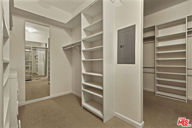 3780 Multiview Drive, Los Angeles, CA 90068