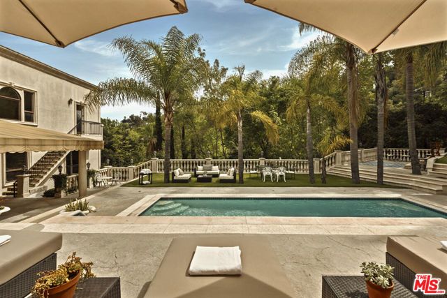 3780 Multiview Drive, Los Angeles, CA 90068