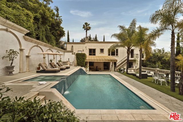 3780 Multiview Drive, Los Angeles, CA 90068