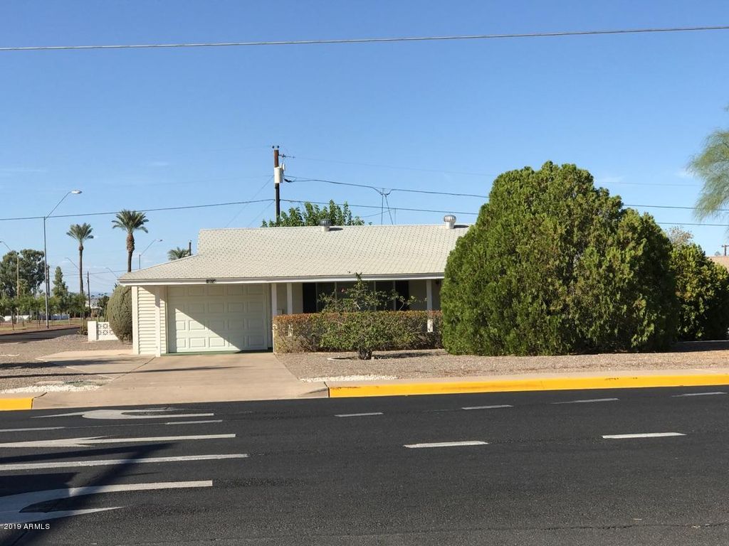 10654 W ALABAMA Avenue, Sun City, AZ 85351