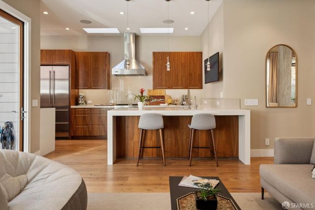 4349 20th Street, San Francisco, CA 94114