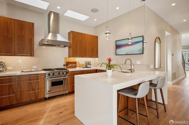 4349 20th Street, San Francisco, CA 94114