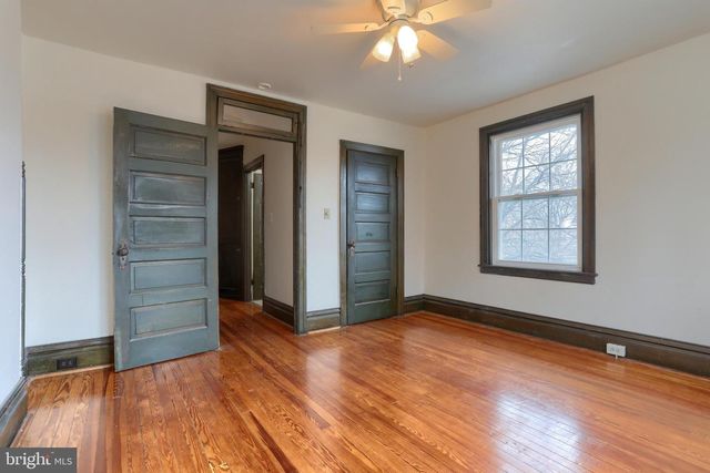 229 COCOA AVE, Hershey, PA 17033
