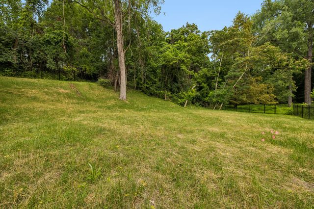 2809 Cooper Ln, Nashville, TN 37216