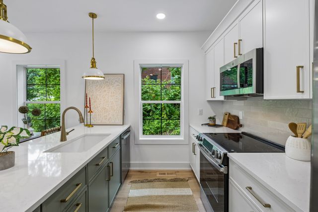 2809 Cooper Ln, Nashville, TN 37216