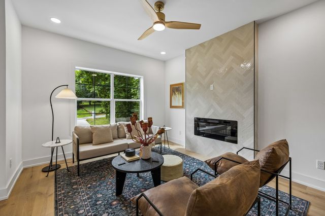 2809 Cooper Ln, Nashville, TN 37216