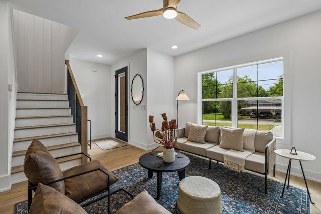 2809 Cooper Ln, Nashville, TN 37216