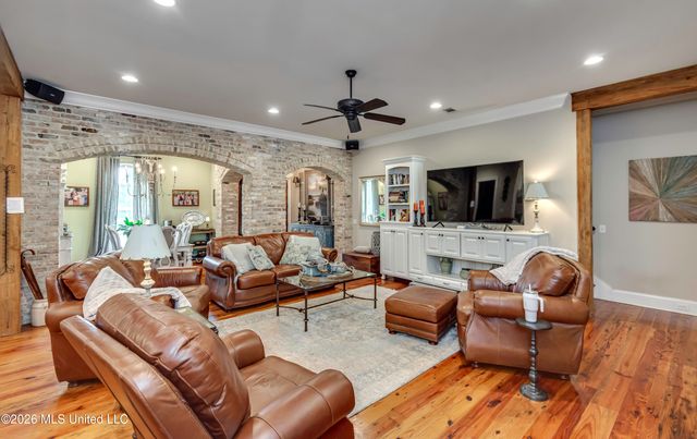 270 Evergreen Drive, Brandon, MS 39042