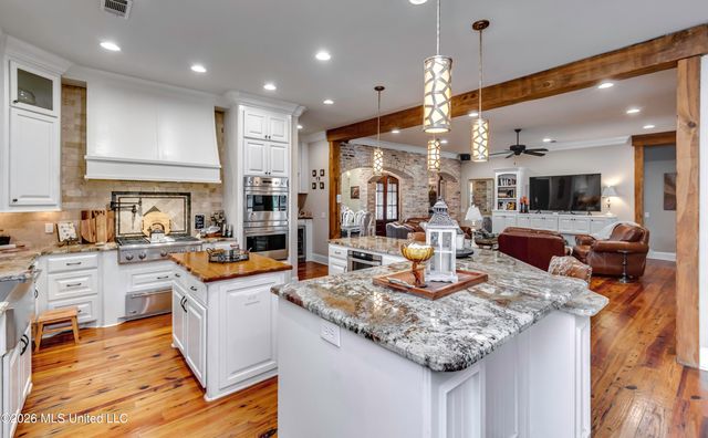270 Evergreen Drive, Brandon, MS 39042