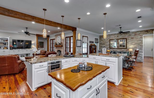 270 Evergreen Drive, Brandon, MS 39042
