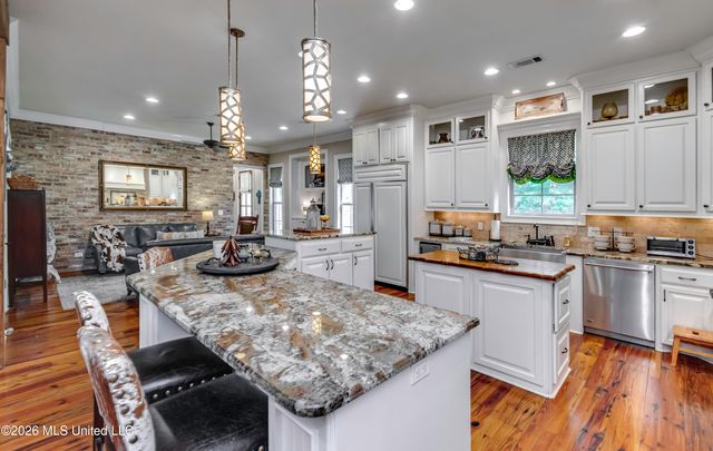 270 Evergreen Drive, Brandon, MS 39042