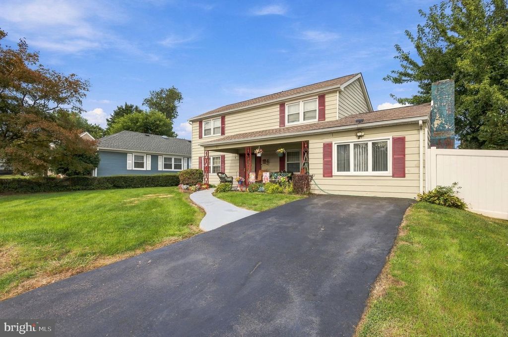 71 MEDFORD LN, WILLINGBORO, NJ 08046 — photo 2