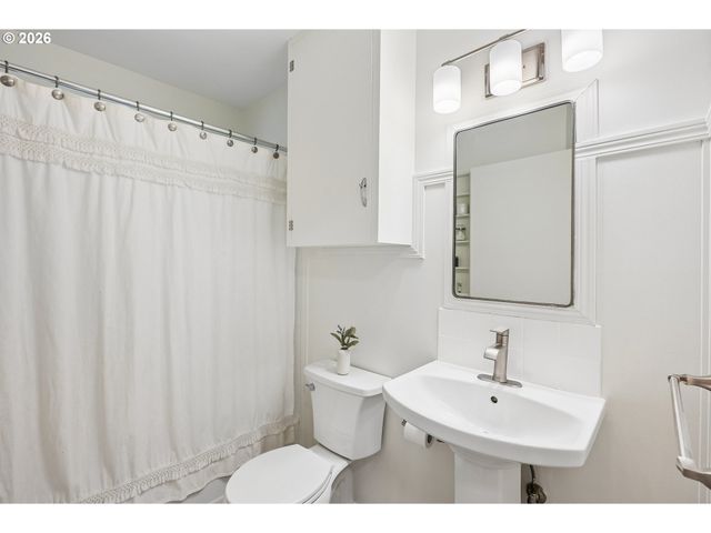 5228 Se 42ND Ave, Portland, OR 97206