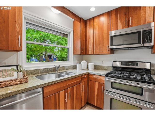 5228 Se 42ND Ave, Portland, OR 97206