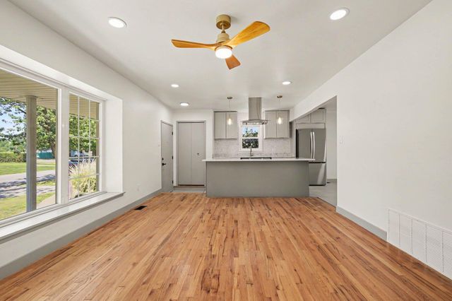 1193 Coleman Street, Ypsilanti, MI 48198