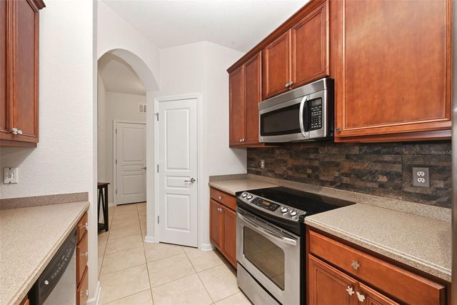 8252 CIVITA DRIVE 202, Davenport, FL 33896