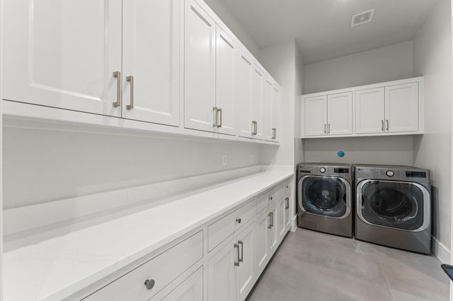 4046 Drummond Street, Houston, TX 77025