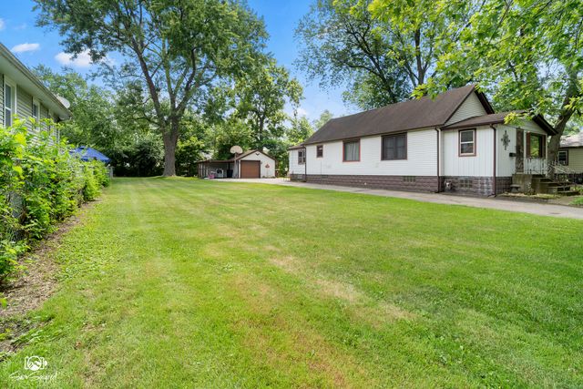 124 SW Circle Drive, Joliet, IL 60433