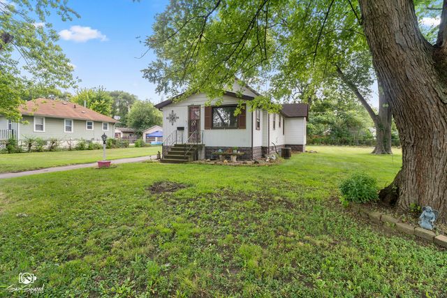 124 SW Circle Drive, Joliet, IL 60433