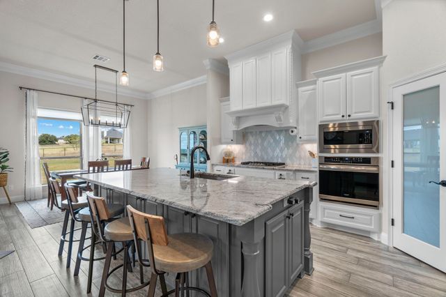 7077 Veal Station Road, Weatherford, TX 76085