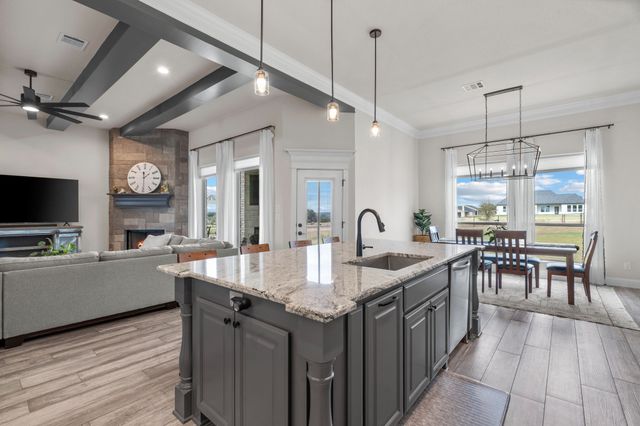 7077 Veal Station Road, Weatherford, TX 76085