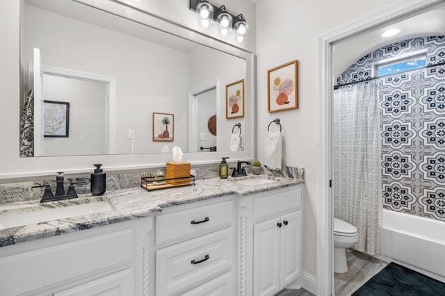 7077 Veal Station Road, Weatherford, TX 76085